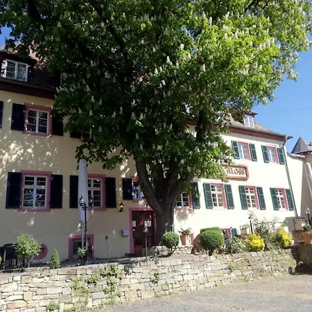 Am Schloss 2*